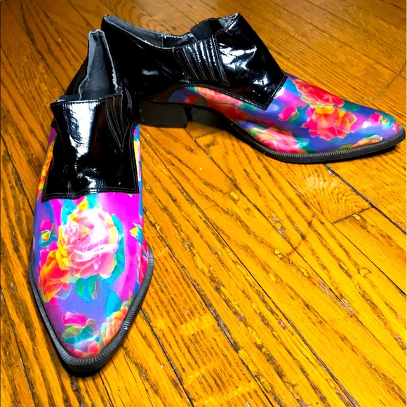 Steve Madden Shoes - Vintage Steve Madden Floral Iridescent Western